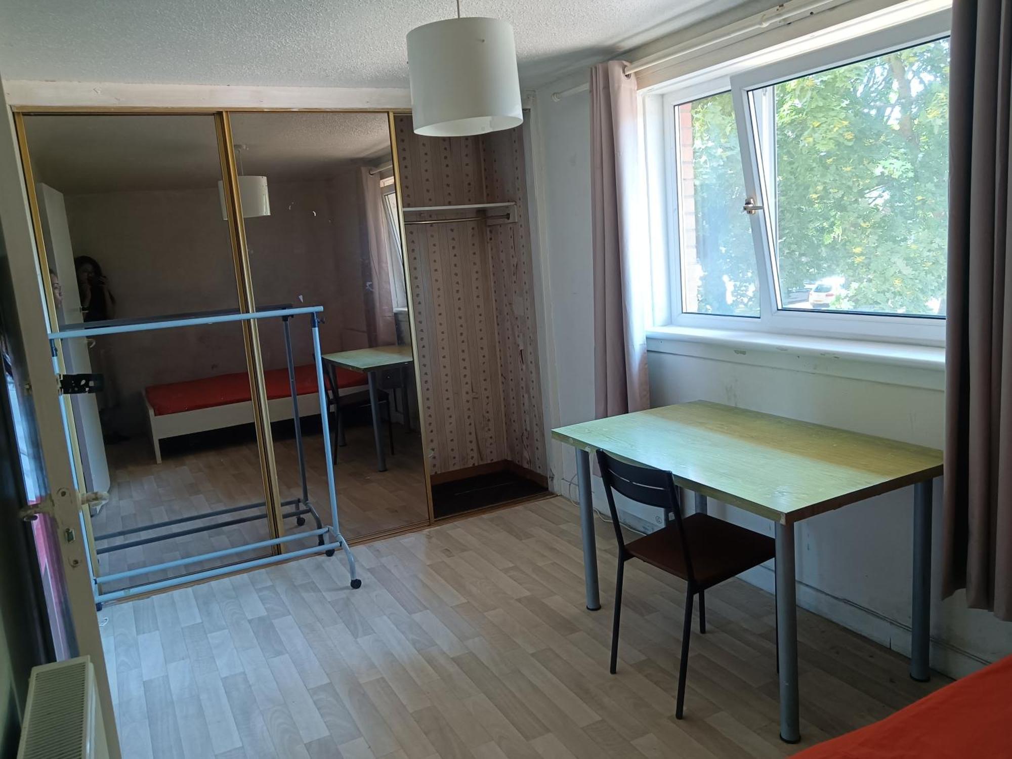 Guest House Private Room Near Glasgow City Centre St George'S Rd — Photos 1